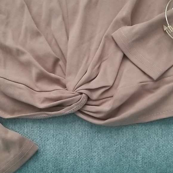 Crop top size small - Picture 2 of 3